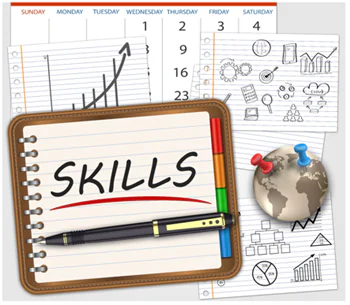 Quaderno con la scritta skills, penna colorata, grafici e calendario a simboleggiare la crescita delle abilità eLearning