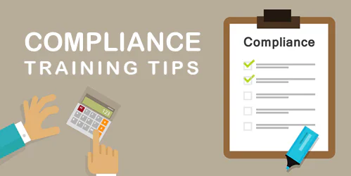 Grafica con checklist di compliance e mani che usano una calcolatrice per illustrare suggerimenti pratici per corsi aziendali