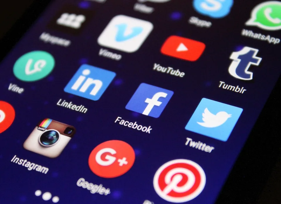 Tre Semplici e Utili Applicazioni Social per l'E-Learning