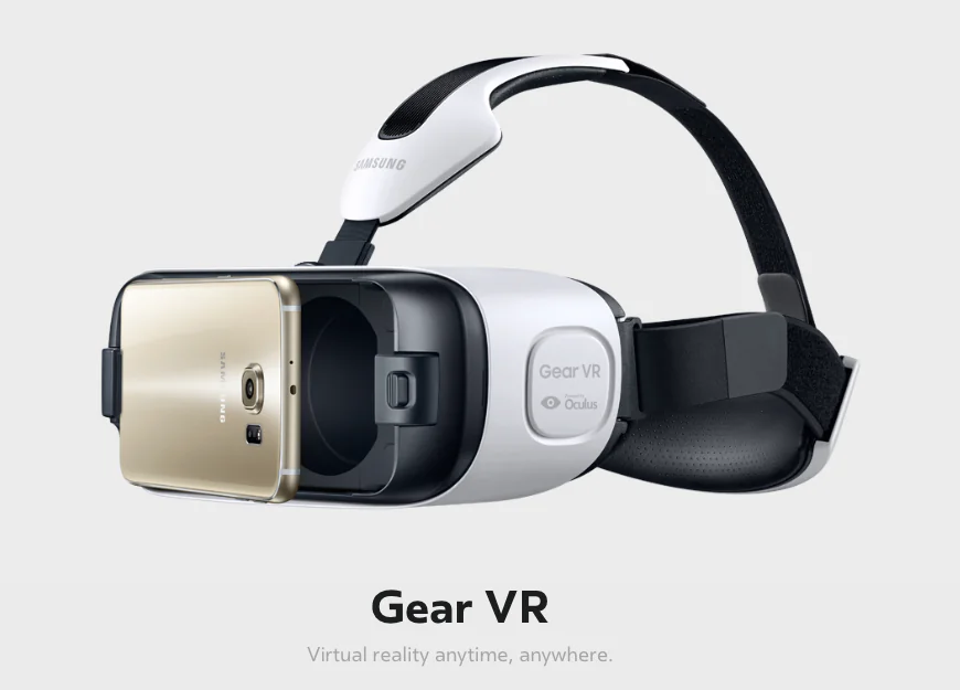 Visore Samsung Gear VR con smartphone inserito, esempio di tecnologia per esperienze immersive in e-learning