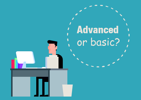 Persona stilizzata al computer con la domanda Advanced or basic su sfondo azzurro, tema scelta animazioni eLearning